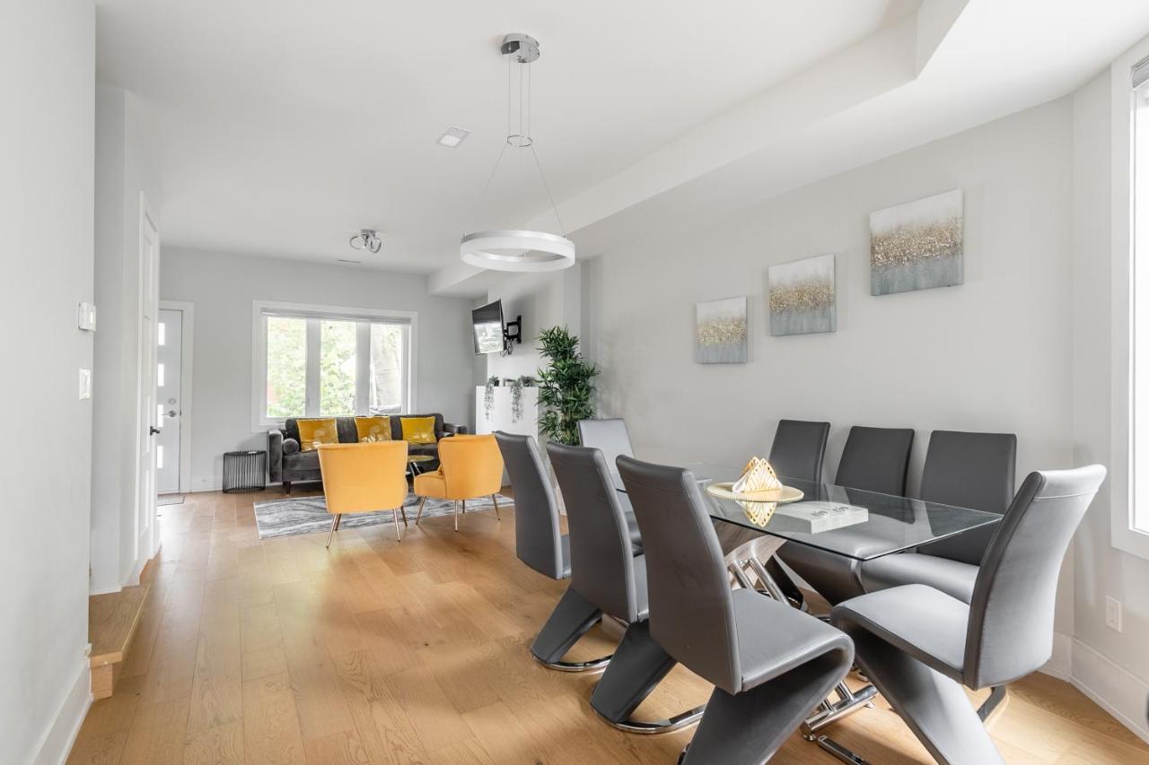 Fancy Downtown House With Hot Tub & Bbq By Globalstay Toronto Extérieur photo