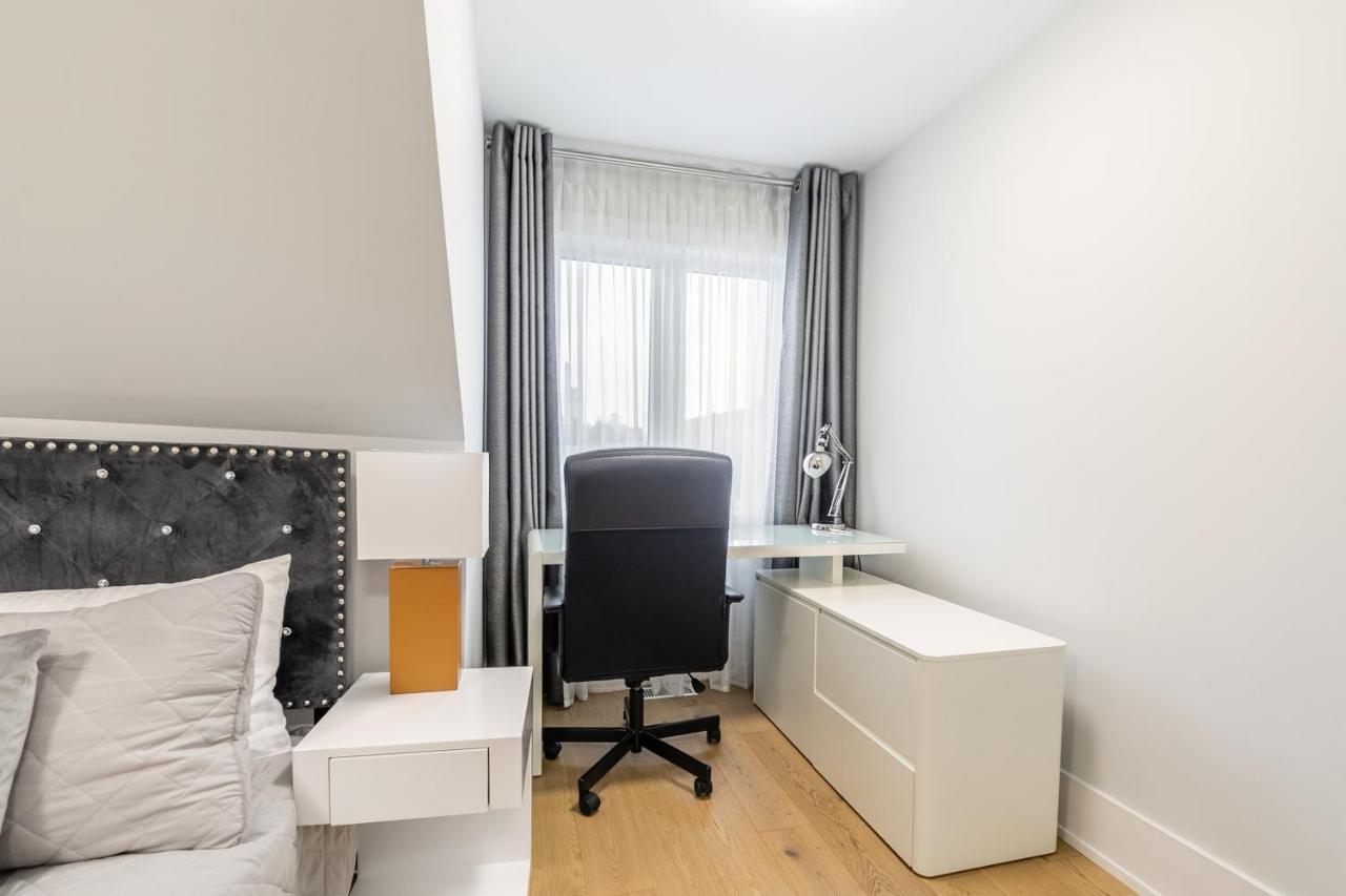 Fancy Downtown House With Hot Tub & Bbq By Globalstay Toronto Extérieur photo