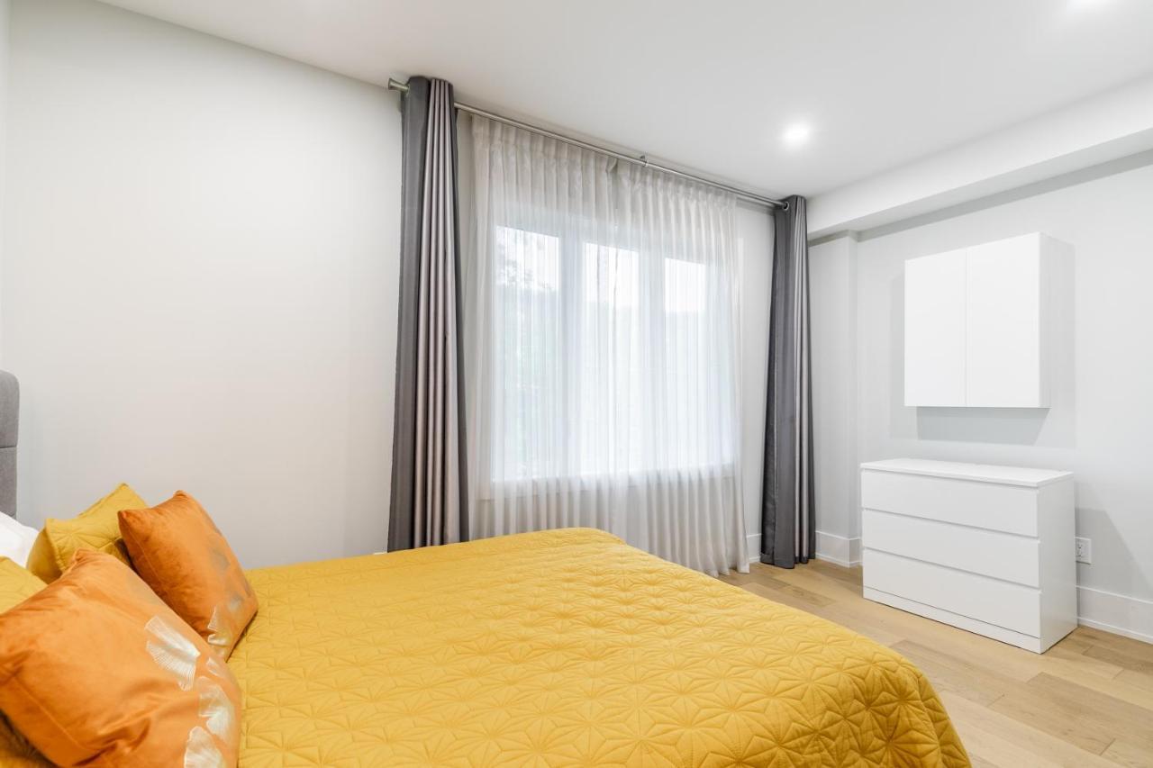 Fancy Downtown House With Hot Tub & Bbq By Globalstay Toronto Extérieur photo