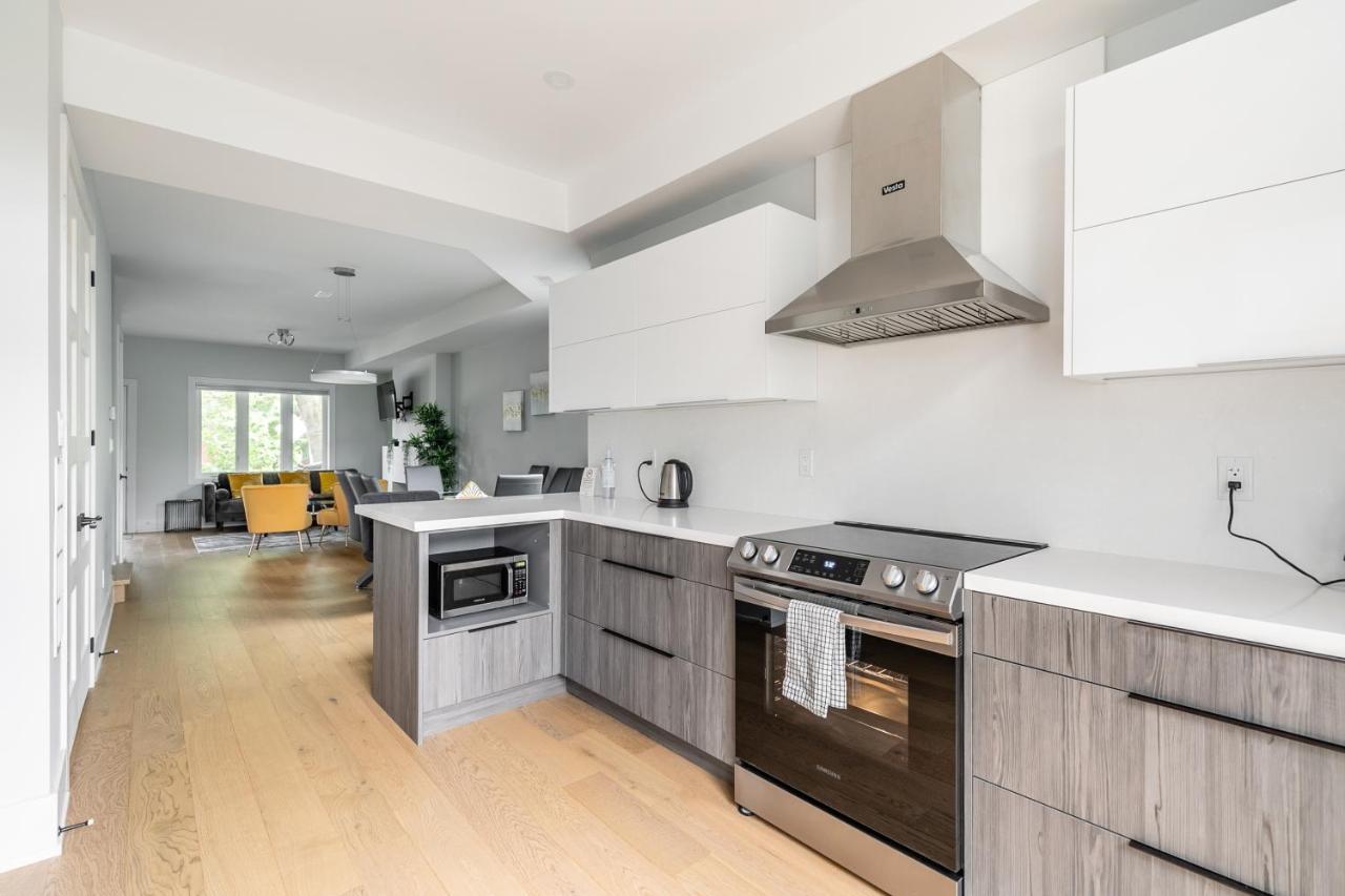 Fancy Downtown House With Hot Tub & Bbq By Globalstay Toronto Extérieur photo