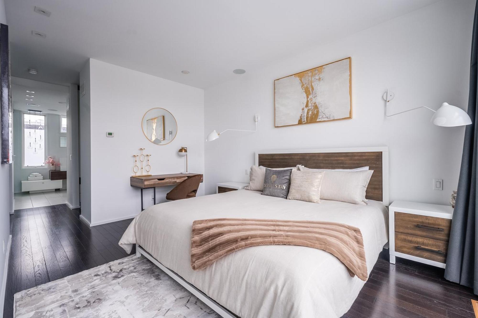 Fancy Downtown House With Hot Tub & Bbq By Globalstay Toronto Extérieur photo