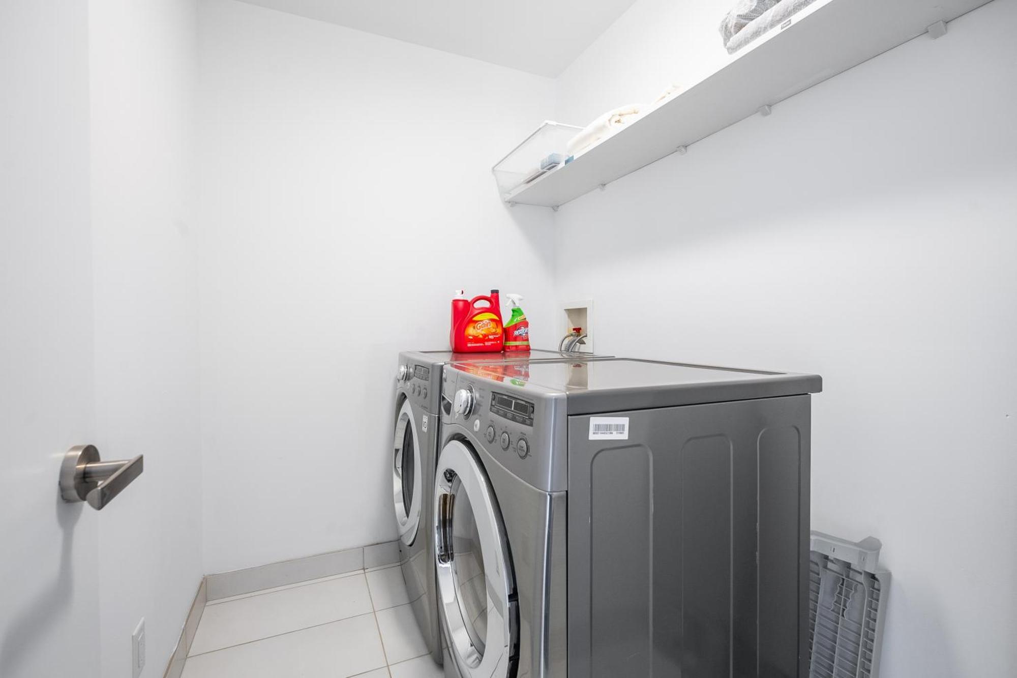 Fancy Downtown House With Hot Tub & Bbq By Globalstay Toronto Extérieur photo